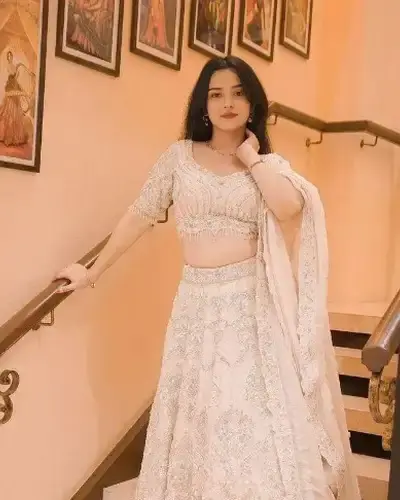 Escort Banda